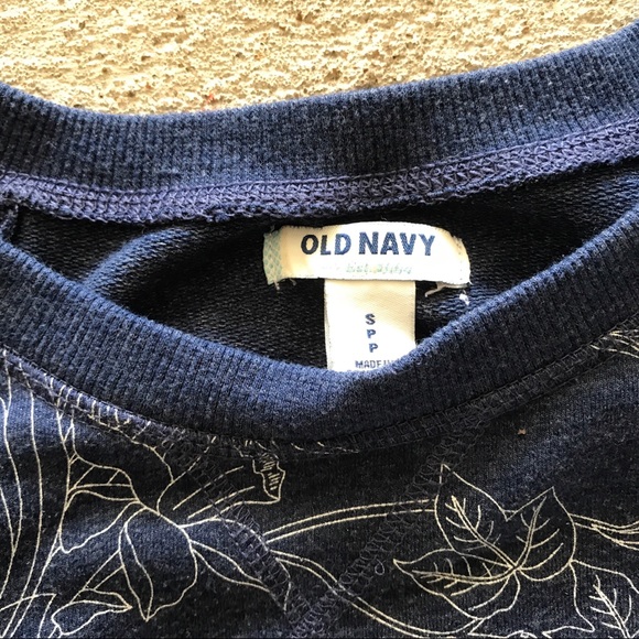 White and Blue floral crewneck - Picture 2 of 5